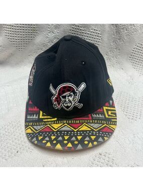 Pittsburgh Pirates New Era 9Fifty Snapback  Logo Aztec Cap Hat